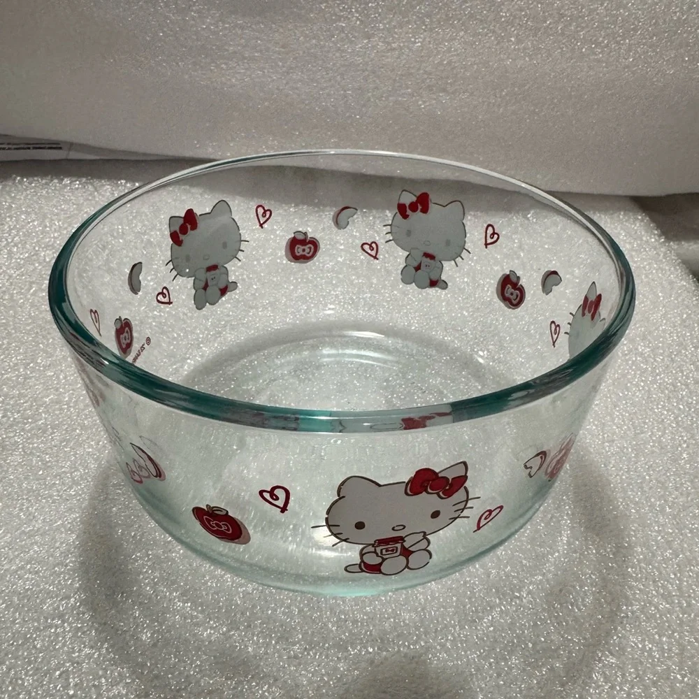 2 “HELLO KITTY MY FAVORITE FLAVOR” KITCHEN PYREX GLASS FOOD STORAGE CONTAINER